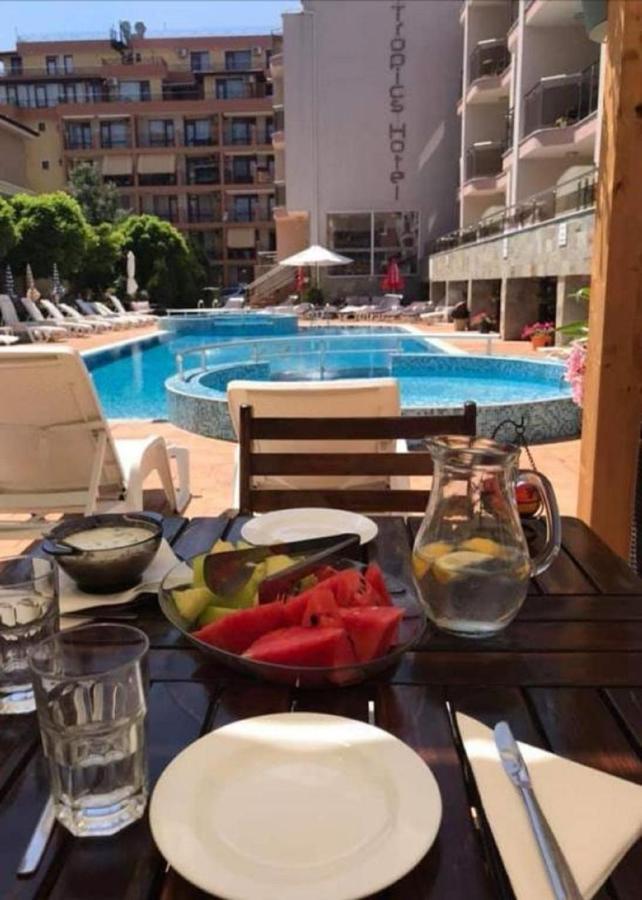 Tropics Hotel Sveti Vlas Exteriér fotografie